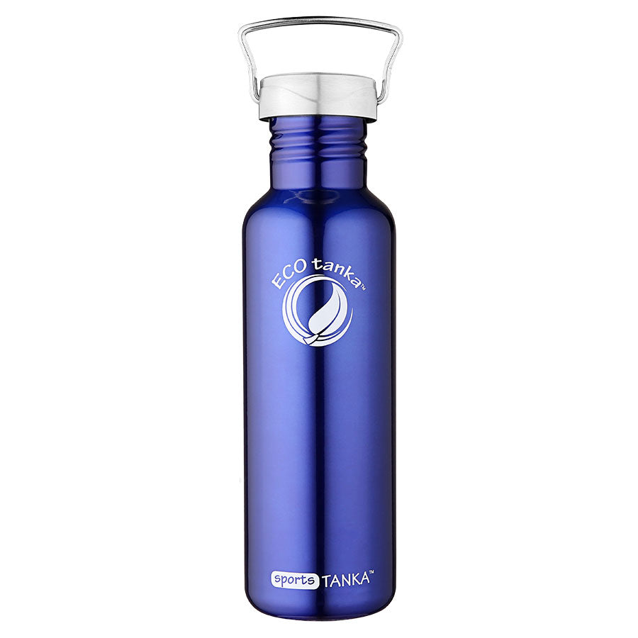 ECOtanka-sportsTANKA-800ml-Edelstahl-Trinkflasche-blau-mit-Wave-Edelstahl-Flachverschluss-mit-Tragegriff Alternativen Text bearbeiten